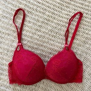 VS “Sexy Little Things” Push-Up Bra